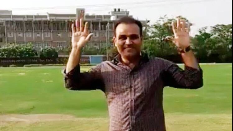 सहवाग ने करोड़पति होने का यूं मनाया जश्न