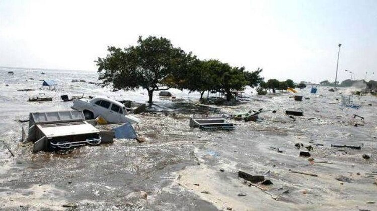 सुनामी की फोटो