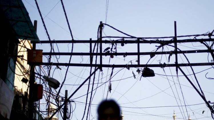 अब कटिया पर बिजली ली तो लगाना पड़ेगा मीटर