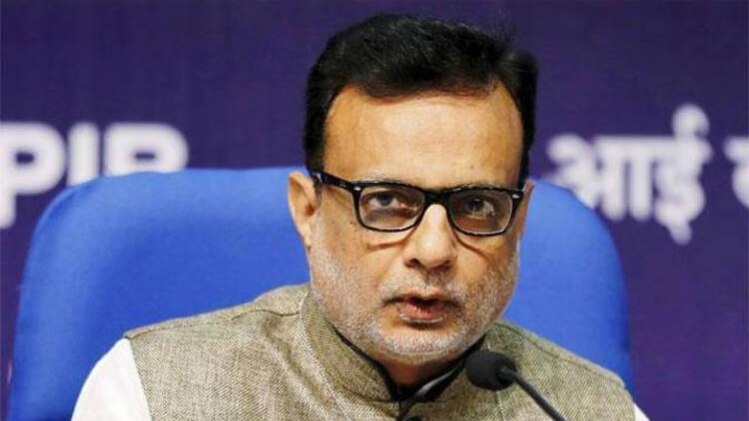 रेवेन्यू सेक्रेटरी हसमुख आधिया 