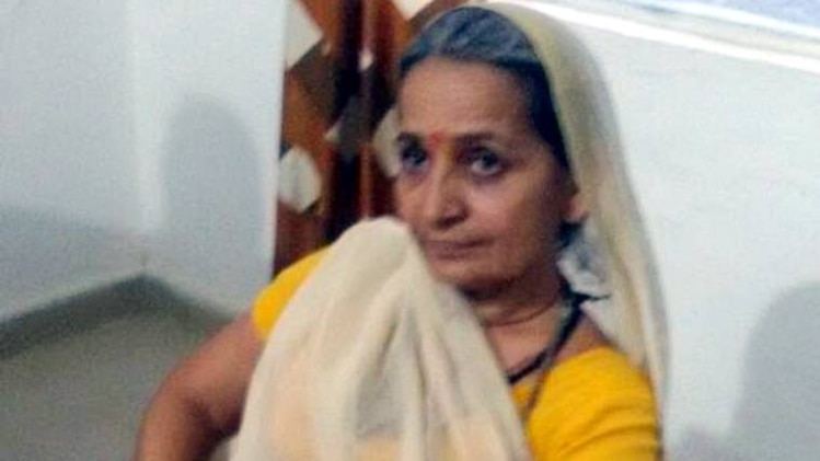 इंदिरा ने अपना नाम बदलकर गीताबाई रख लिया था