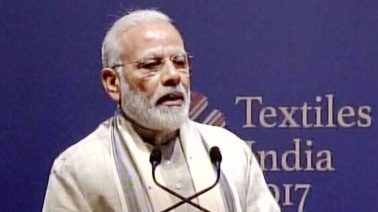 मोदी के गुजरात दौरे का दूसरा दिन