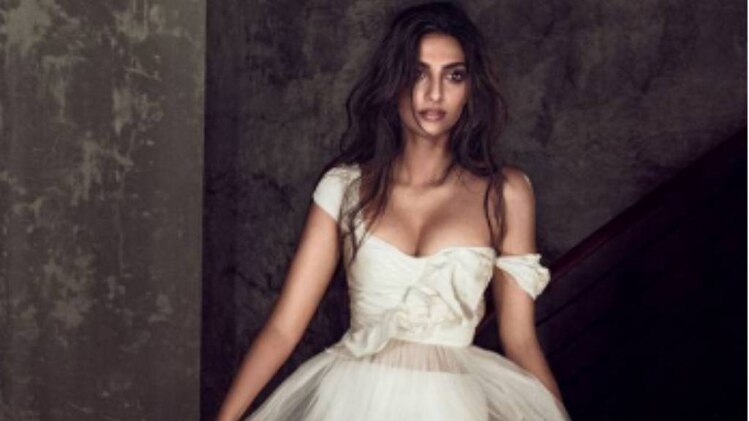 सोनम कपूर 