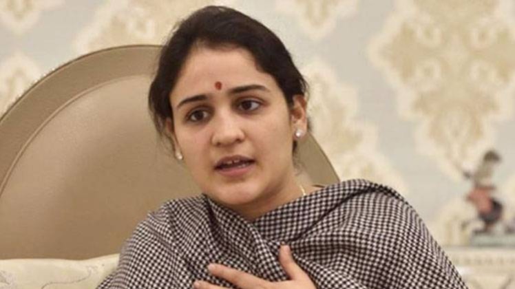 अपर्णा यादन ने की सीएम योगी की तारीफ