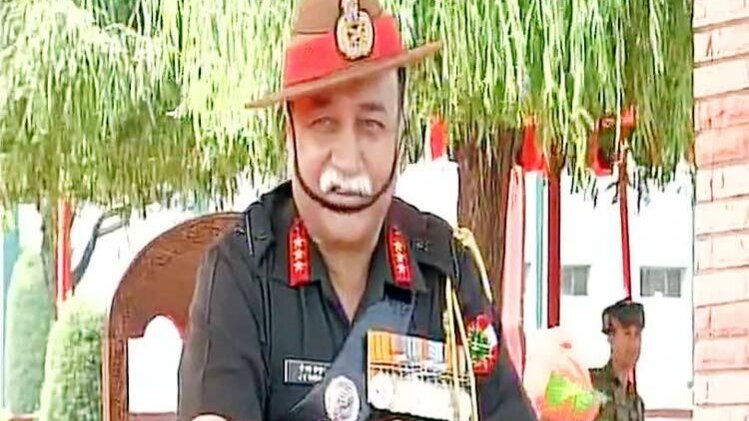 चिनार कोर्प्स कमांडर लेफ्टिनेंट जनरल जेएस संधू