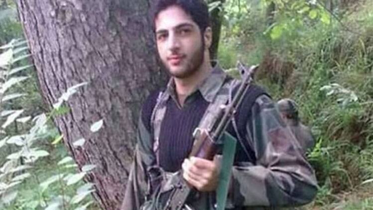 हिजबुल मुजाहिदीन के आतंकवादी बुरहान वानी की मौत को हुआ एक साल