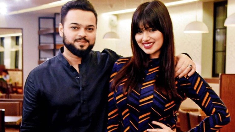 फरहान और आयशा 