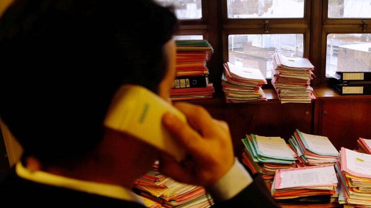 जीएसटी को सफल बनाने के लिए छोड़े गए जासूस