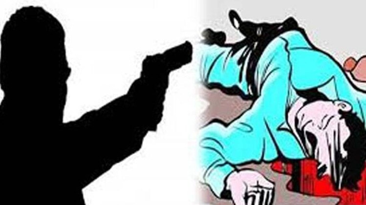 पुलिस आरोपियों की तलाश में जुट गई है