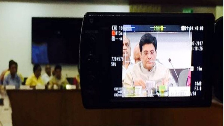 व्यापारियों के साथ पीयूष गोयल की मीटिंग