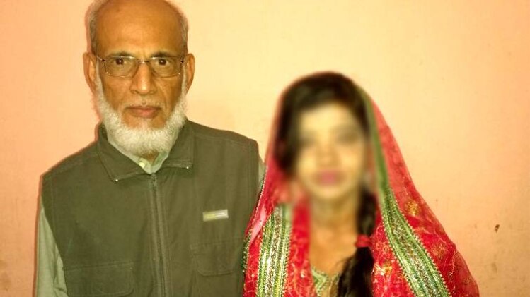 हकीकत में दिखी फिल्म बाजार की कहानी