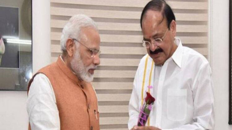 मोदी ने पढ़ी शायरी