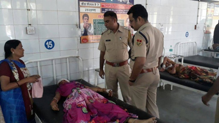 हादसे में घायल महिला अस्पताल में भर्ती