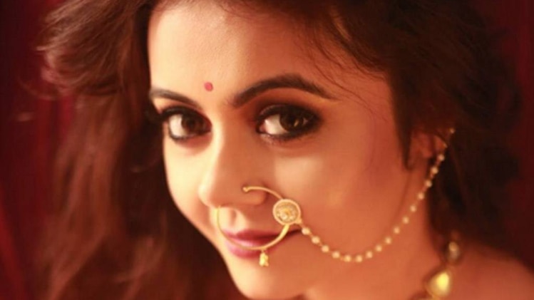 देवोलीना भट्टाचार्जीं