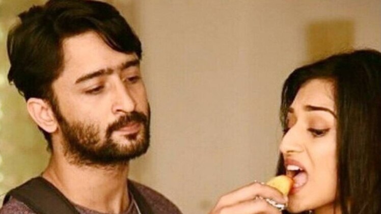 कुछ रंग प्यार के ऐसे भी