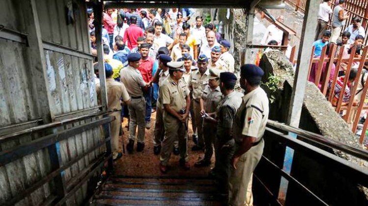 एलिफिस्टन ब्रिज पर हुए हादसे में 22 लोगों की मौत