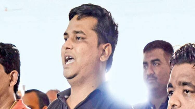 प्रद्युम्न के पिता वरुण ठाकुर