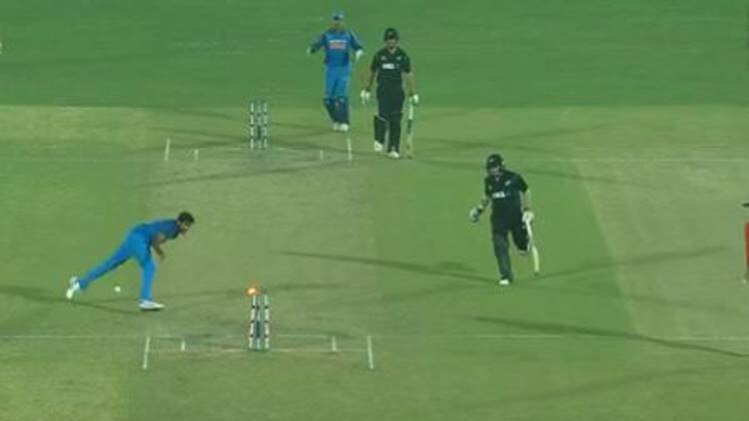 बुमराह का रन आउट 