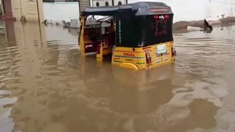 हैदराबाद में भारी बारिश