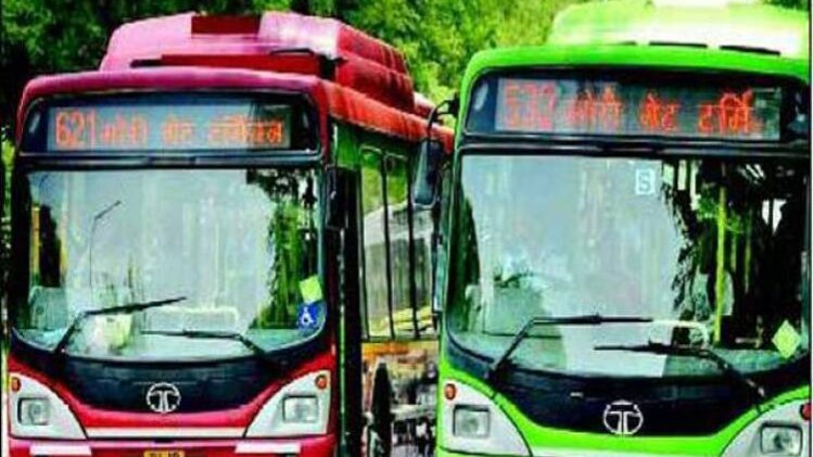 डीटीसी बसों में महिलाओं को मुफ्त यात्रा की सुविधा