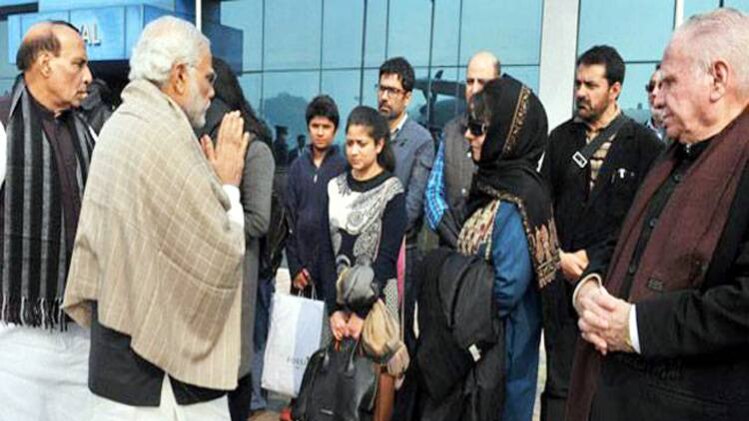 प्रधानमंत्री नरेंद्र मोदी और महबूबा मुफ्ती 