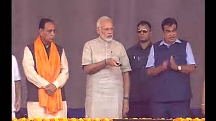 गुजरात में पीएम मोदी