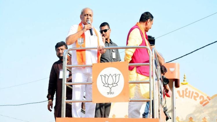 गुजरात के डिप्टी CM नितिन पटेल 