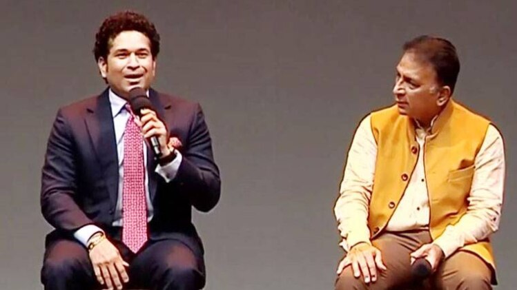 किताब विमोचन के कार्यक्रम में सचिन-गावस्कर
