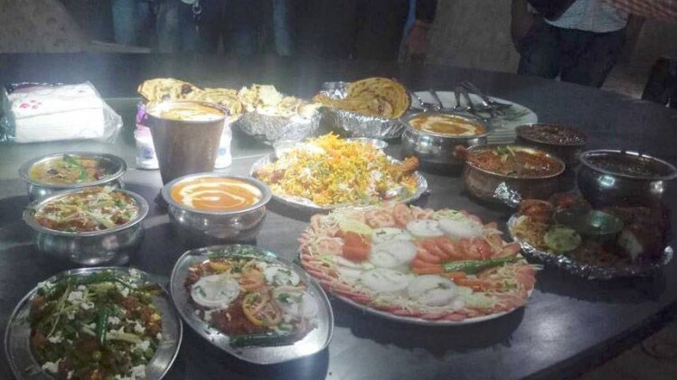 बढ़ी महंगाई ने ढाबा और रेस्टोरेंट के खाने को किया महंगा 