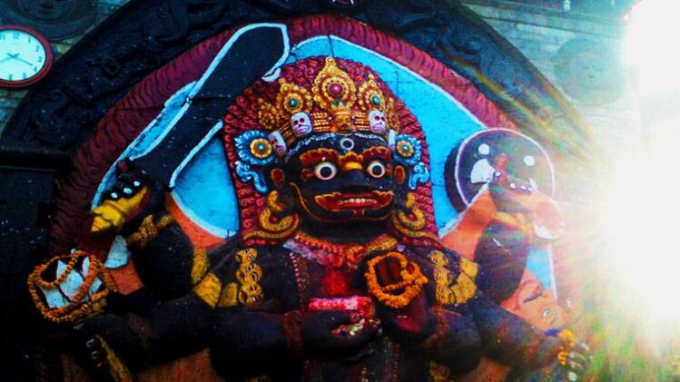 धोखेबाजों से बचाएंगे भैरव