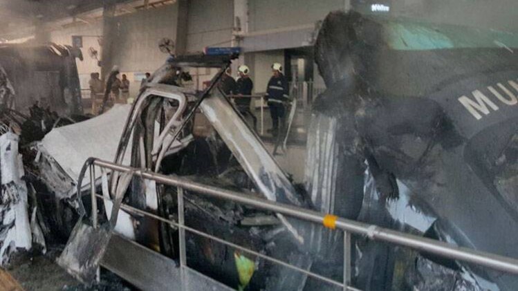 मोनोरेल में आग