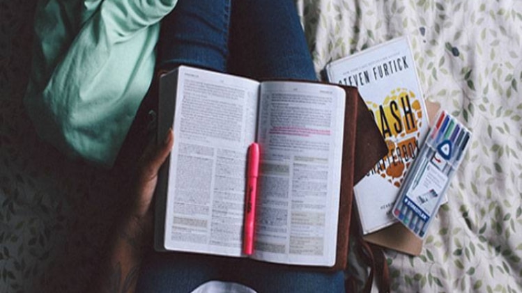 छात्रों को ऐसे करनी चाहिए सूर्य की उपासना