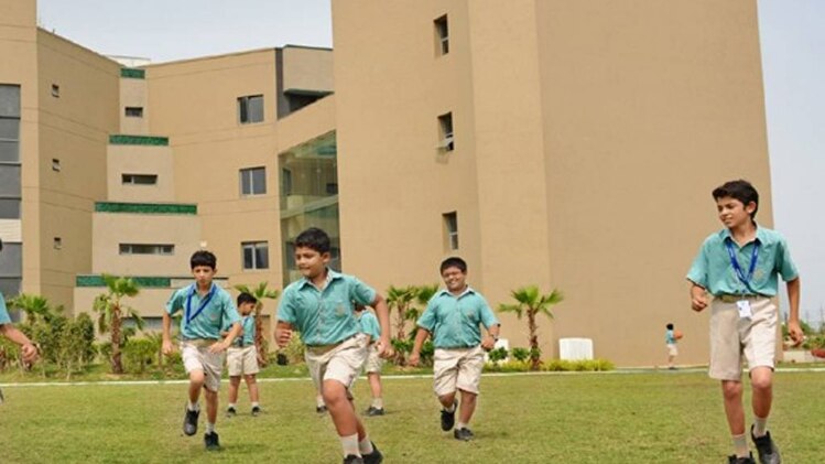 सेक्टर 127 स्थित ज्ञानश्री स्कूल