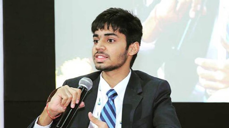 त्रिशनित अरोड़ा, फेसबुक से ली गई तस्वीर