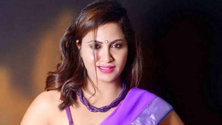 अर्शी खान