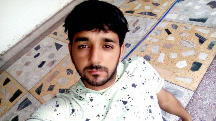 मृतक कैब ड्राइवर दिनेश