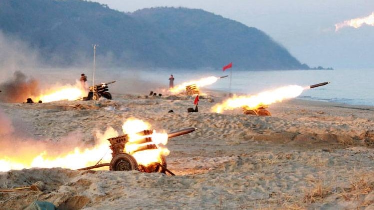 बढ़ा वैश्विक स्तर पर तनाव और तेज हुई हथियारों की सेल