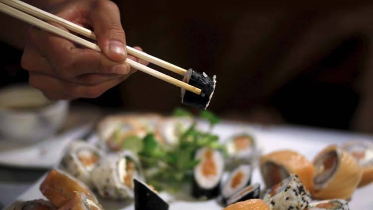 खाने में मिलावट की कर सकते हैं श‍िकायत (प्रतिकात्मक ) PHOTO : Reuters 