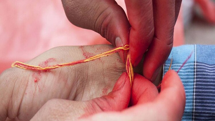 इसलिए बांधा जाता है कलावा