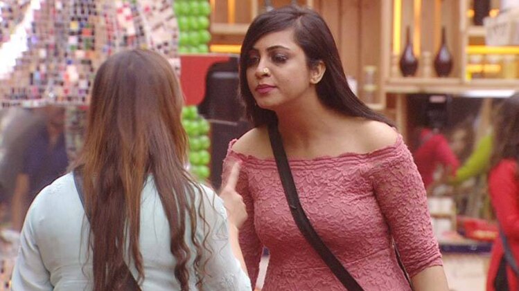 अर्शी खान 