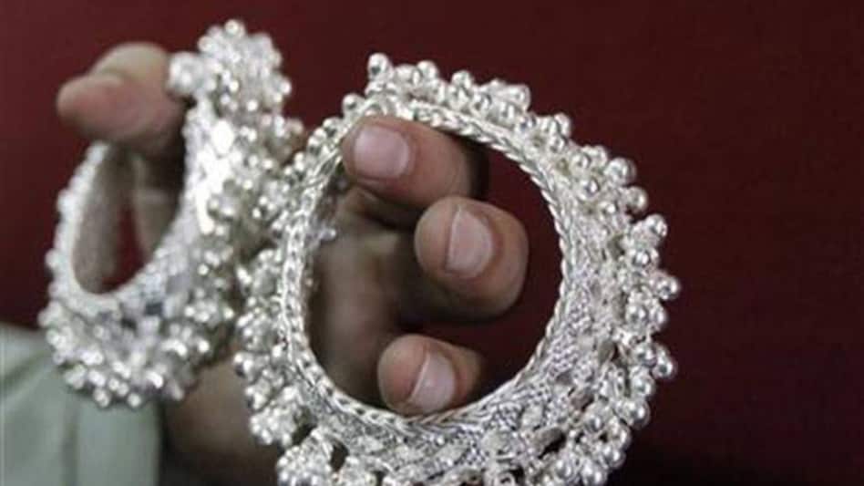 जानें, क्या है चांदी धातु का महत्व और इसके प्रयोग से क्या पड़ता है असर - silver element and its significance on us tpra - AajTak