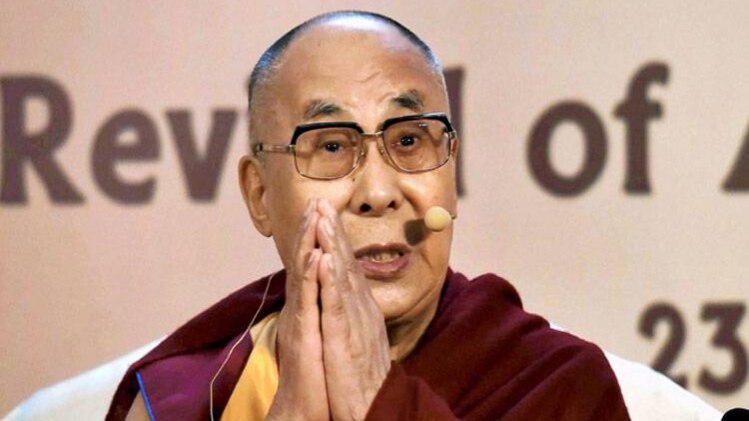 बौद्ध धर्म गुरु दलाई लामा