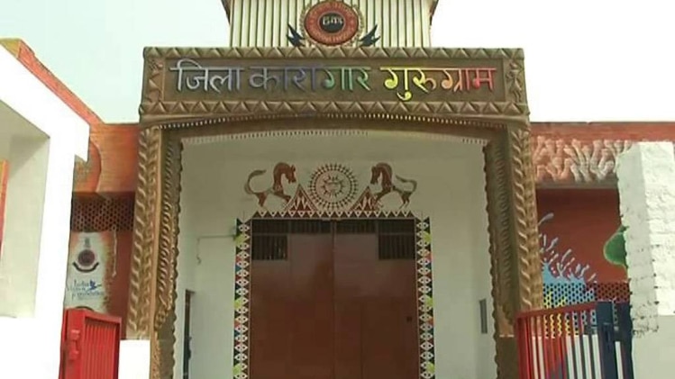 पुलिस मामले की छानबीन कर रही है