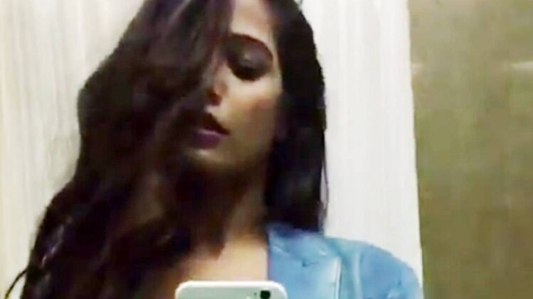 पूनम पांडे 