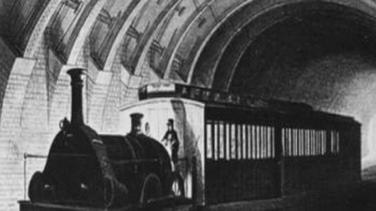 लंदन में शुरू हुई पहली अंडरग्राउंड रेल सेवा