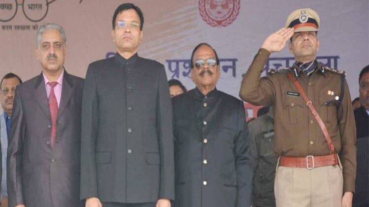 रूचिका मोलेस्टेशन केस में दोषी करार दिए जा चुके हैं एसपीएस राठौर