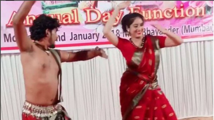 डांस परफॉर्म करतीं दीपिका सिंह