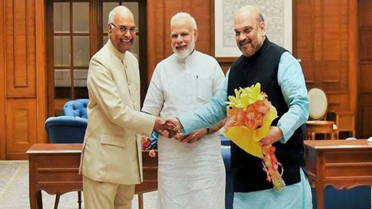 राष्ट्रपति रामनाथ कोविंद, पीएम नरेंद्र मोदी और अमित शाह 