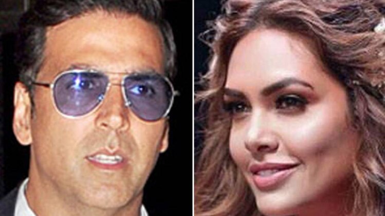 अक्षय कुमार, ईशा गुप्ता 