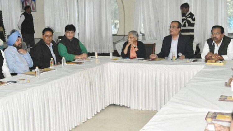 दिल्ली कांग्रेस की बैठक 